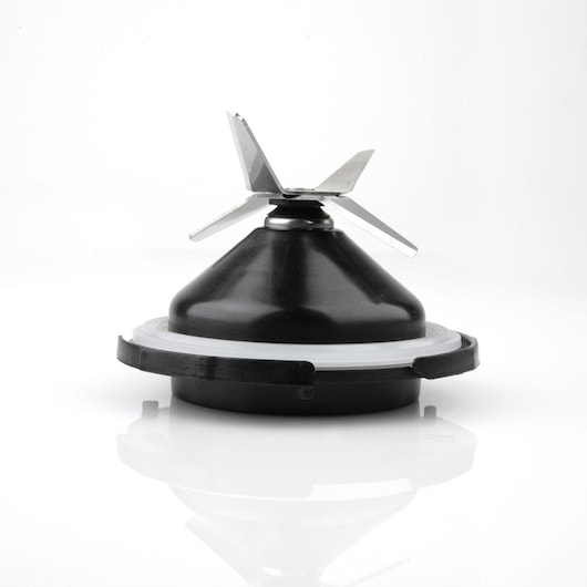 BLACK+DECKER BXJB1000E blender replacement blade unit, black plastic base and stainless steel blades, side angle.